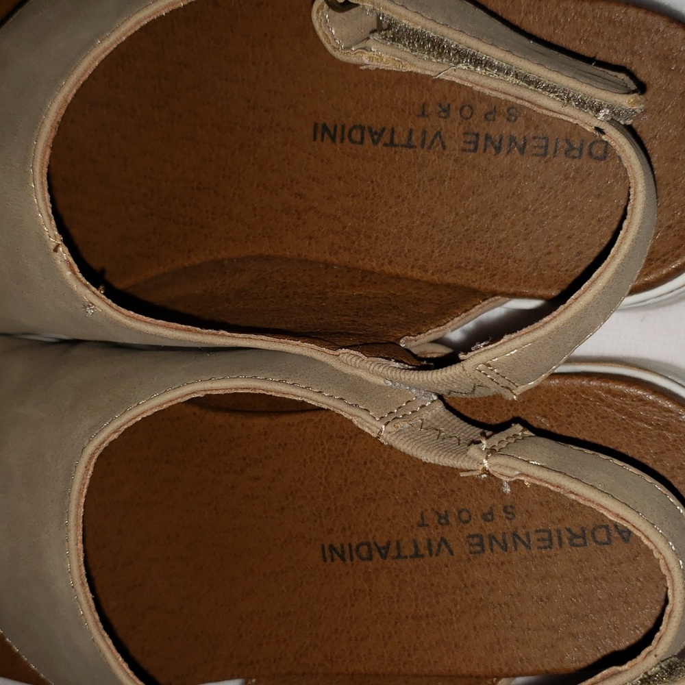 Adrienne Vittadini Sport Beige Summer Sandals 7.5 - Picture 7 of 15